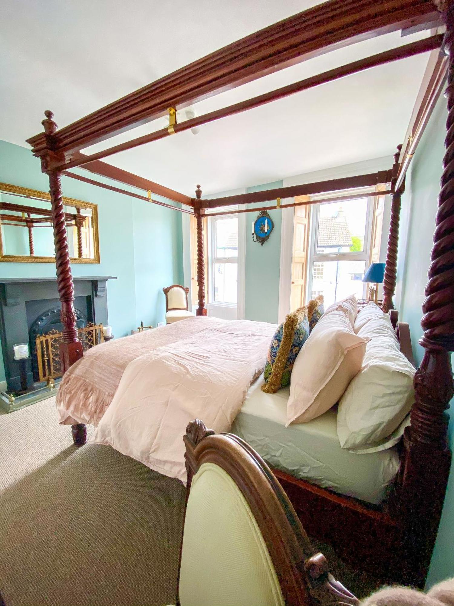 Rose House * Glenarm
